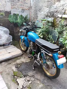 Honda CB basic Megapro 2004