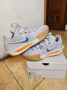 sepatu basket nike GT cut 3 uk 44.5 putih