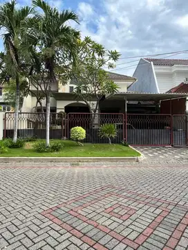 Dijual Rumah Turun Harga Row Jalan Lebar Araya 1