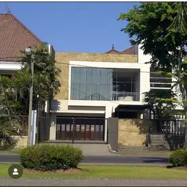 Rumah Raya Boulevard Galaxy Bumi Permai 1 Ada Kolam Renang