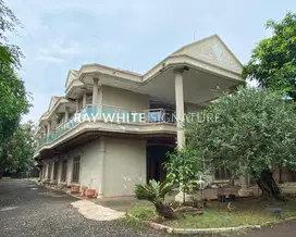 Dijual Rumah Strategis & Cocok untuk Usaha di Jl. Raya Bogor Km 28