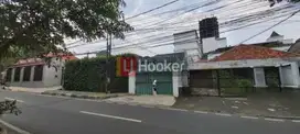 Rumah Bangunan Lama, Lokasi Tenang