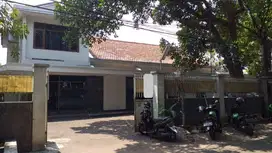 Rumah di Darmawangsa Raya Luas 656m