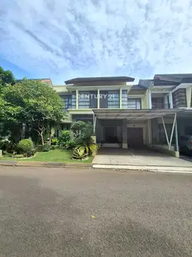 Rumah Luas Depan Taman Lokasi Bintaro Jaya  8020