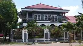 Rumah Bagus 2 Lantai Posisi Hook di Kencana Loka BSD