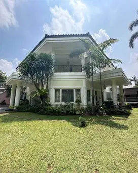 Rumah Siap Huni di Jl Wijaya Kebayoran Baru
