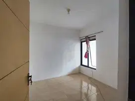 DISEWAKAN RUMAH 2 LANTAI GREEN TEGAL GEDE RESIDENCE KAMPUS JEMBER