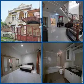 Jual / Sewa rumah Tenggilis Utara 2 lt, full furnish.