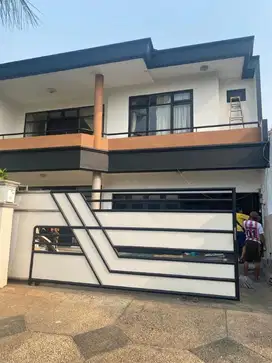 rumah dalam perumahan di cinere