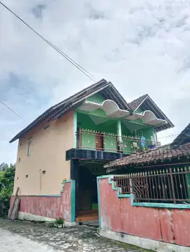Rumah kontrakan maguwoharjo dekat instper sadar paingan amikom upn