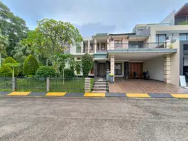 Rumah Bagus Dengan Kolam Renang Di Menteng Residence Bintaro