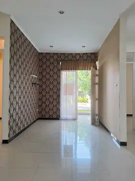 Disewakan Rumah Siap Huni TKI Taman Kopo Indah 5 Sommerville Bandung