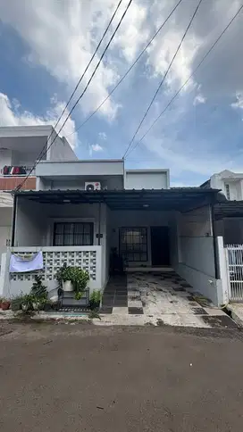 Dijual Cepat Rumah full renovasi 1 miliaran di cluster jatibening