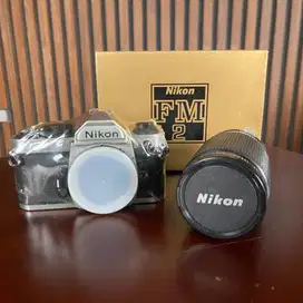 NIKON FM2 KAMERA ANALOG BRAND NEW IN BOX LENGKAP WITH LENSA NIKKOR ZOO