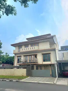 Dijual Rumah Taman Villa Meruya Jakarta Barat