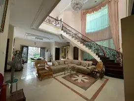 JUAL RUMAH MEWAH SULTAN MANYAR JAYA BAGUS SIAP HUNI 2 LANTAI