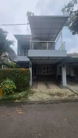 DIJUAL RUMAH BAGUS DEKET TAMAN BUDAYA 2LT VENESIA SENTUL SSR753