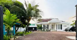 FOR RENT : AMERICAN STYLE HOUSE