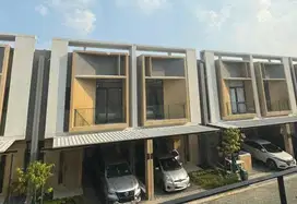 DISEWAKAN Rumah 2 Lantai Di Cluster Svasti Tanakayu BSD City