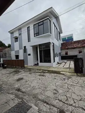 Di Jual Rumah Dan Kantor Timur Kantor Pajak Maguwoharjo Sleman Yogya