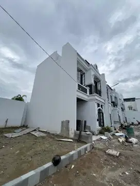Dijual Villa Private Residence daerah Kapten Muslim