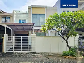 Rumah Siap Huni Dijual Taman Villa Meruya Sangat Tenang LT 180m2