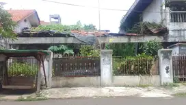 Rumah Tua Hitung Tanah, Strategis Di Tebet Barat Dan Hanya 3 Menit