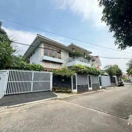 Rumah Mewah 2 Lantai Siap Huni Di Komplek Elit Loka Indah, Pancoran