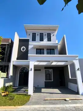 Dijual RUMAH WOODLAND, CITRALAND SURABAYA BARAT