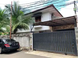 Rumah Bagus di Jl Kemang Utara Jakarta Selatan