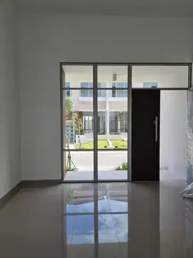 Rumah Mewah View Danau Pik2 Ukuran 10x25 Harga 12 Miliar Nego