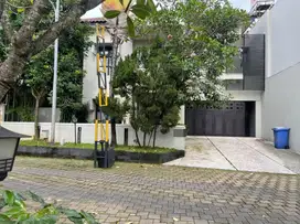 Rumah 2 Lantai di The Villas at Kebagusan Ps Minggu Ada Swimming Pool