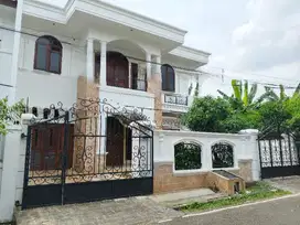 RUMAH GRESS & MEWAH DI BILLYMOON PONDOK KELAPA