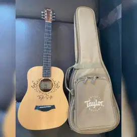 TAYLOR BABY TAYLOR, TAYLOR SWIFT SIGNATURE ORIGINAL