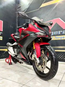 CBR 250 ABS SP 2cilinder km 8rb joss. Anugerah Motor rungkut tengah 81