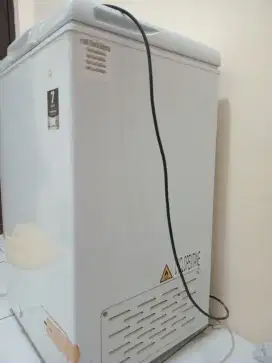 Jual freezer 120 liter bagus
