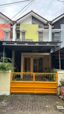 Di jual Rumah 2 Lantai bisa nego lokasi srategis dekat Bandara Soetta