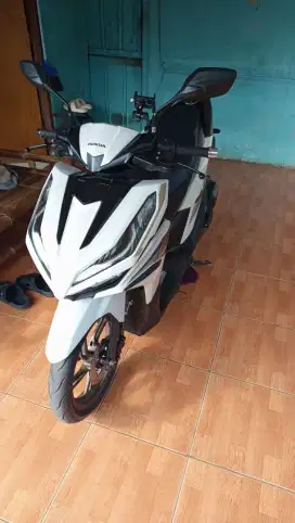 Vario 125 new Gen 2 NIK 2023 White Doff Spesial Edition