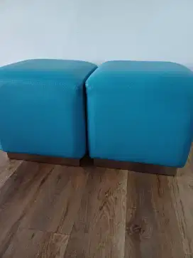 Kursi ottoman square pouf