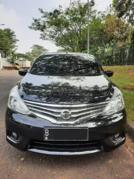 Nissan Grand Livina SV AT 2016