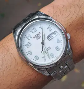 Seiko 5 snk377k1 military