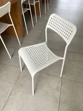 Kursi IKEA ADDE putih