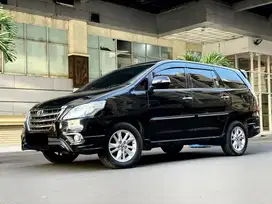 GRAB IT FAST! TOYOTA KIJANG INNOVA 2.0 V LUXURY AT 2014 HITAM