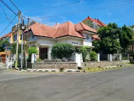 Rumah Luas 215 Perum Eksklusif Taman Sulfat