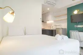 The Crest West Vista Studio Fully Furnished Desain Kamar Hotel
