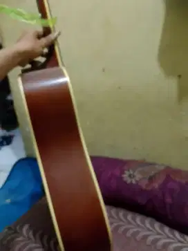 Gitar merek cort