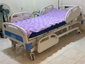 Bed Tempat Tidur Pasien - Ranjang Pasien - Preloved