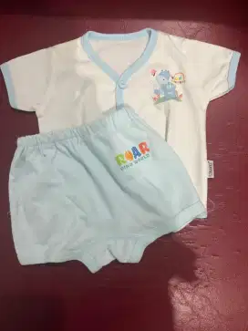 Setelan pendek Newborn merk fluffy warna biru