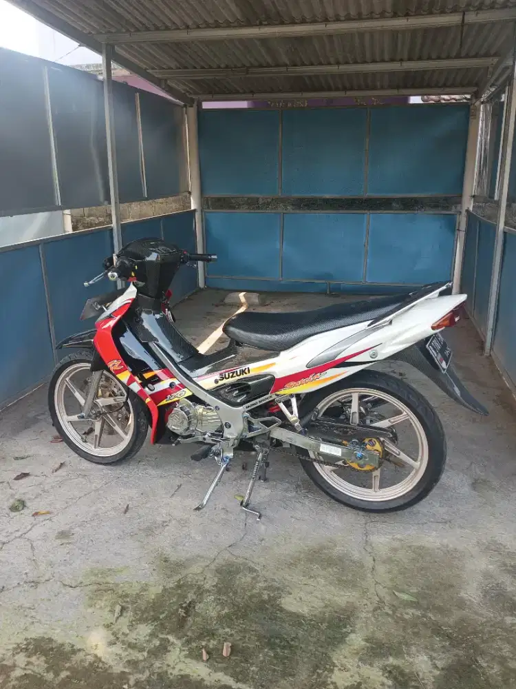 satria hiu 2004