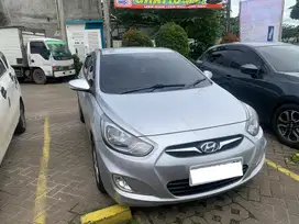 Hyundai Grand Avega 2011 Bensin